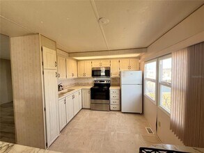 1213 31st Ave W in Palmetto, FL - Building Photo - Building Photo