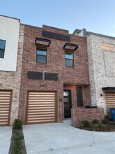 573 S Fretz Ave in Edmond, OK - Building Photo - Building Photo