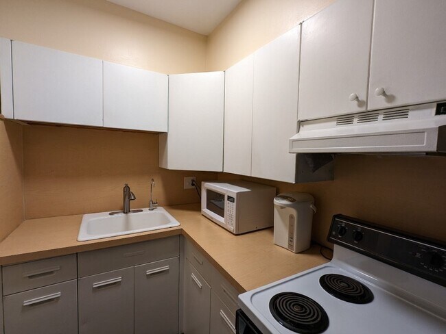 19 Arizona Terrace in Arlington, MA - Building Photo - Building Photo