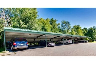 KALAMAZOO VILLAGES in Kalamazoo, MI - Foto de edificio - Building Photo