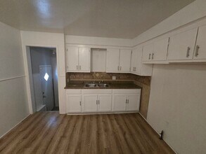 10860 Duprey St in Detroit, MI - Building Photo - Building Photo