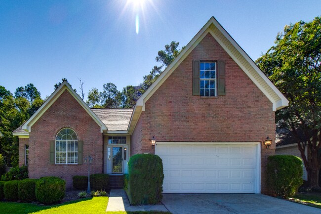 201 Majestic Dr in Columbia, SC - Foto de edificio - Building Photo