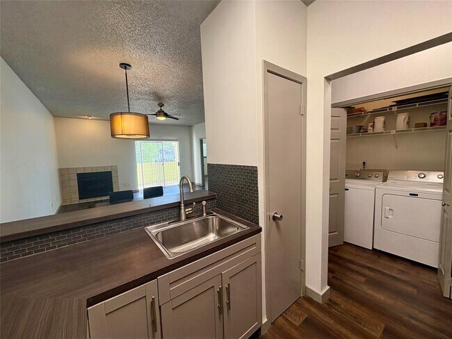 property at 808 W 29th St