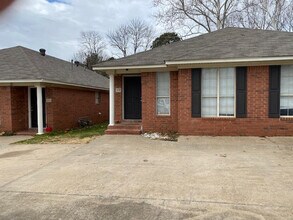 307 Mildred St in Conway, AR - Building Photo - Building Photo