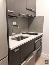 East 39th Street in New York, NY - Building Photo - Building Photo