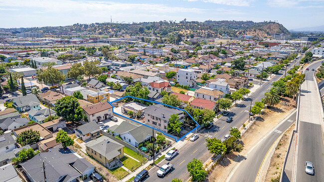 331 S Avenue 20 in Los Angeles, CA - Building Photo - Building Photo