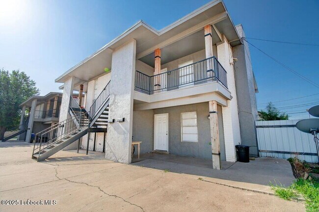 3206 Salisbury Ave in Lubbock, TX - Building Photo - Building Photo