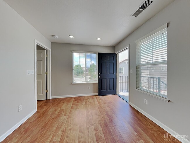 6625 S Latour in Sparks, NV - Building Photo - Building Photo