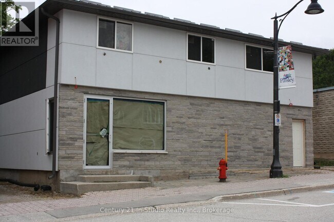 property at 413 Queen St S