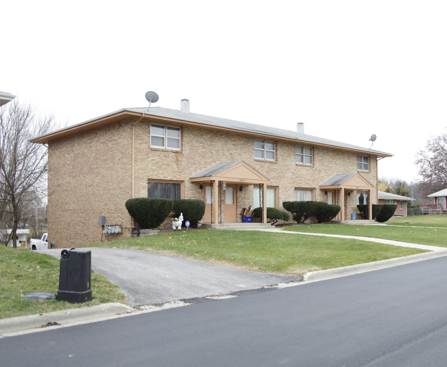 5801 Garrett Ln in Rockford, IL - Building Photo