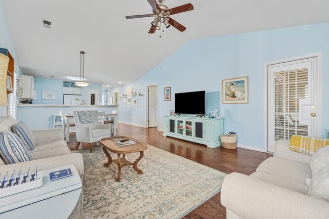 1071 Blue Stem Dr in Pawleys Island, SC - Building Photo - Building Photo