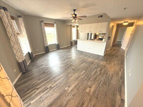 400 Village Cir in Willow Springs, IL - Building Photo - Building Photo