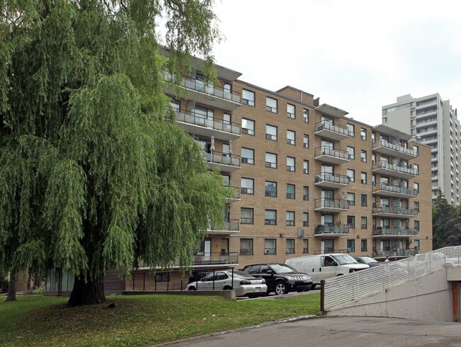 Thorncliffe Park Apartments in Toronto, ON - Building Photo - Building Photo