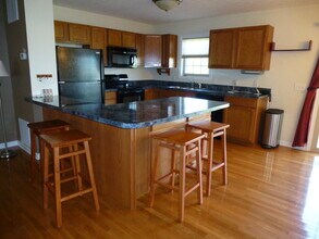 14760 Justice Xing in Broadway, VA - Foto de edificio - Building Photo