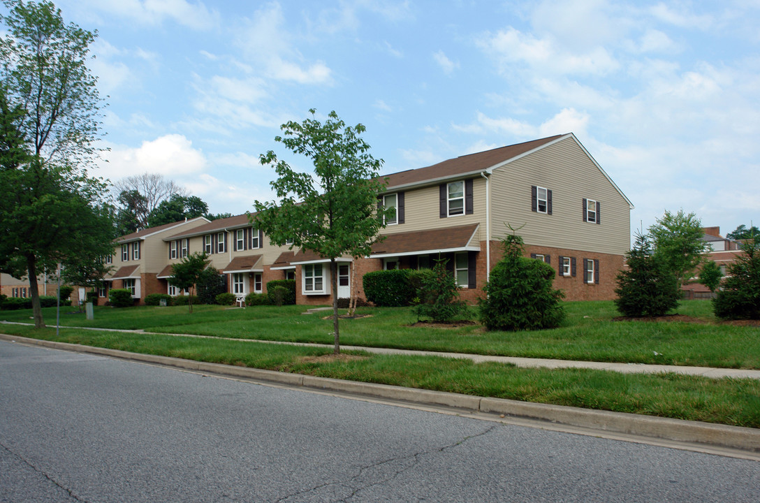 Alden-Berkley Townhomes in College Park, MD - Building Photo