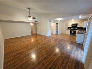 6417 Casa Vista Dr in Garland, TX - Building Photo - Building Photo