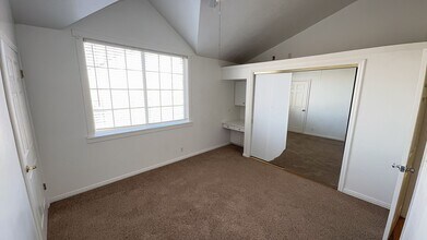 335 E 830 S in Farmington, UT - Building Photo - Building Photo