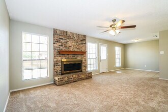 908 Blue Ridge Dr in Burleson, TX - Building Photo - Building Photo