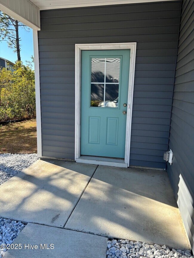511 Stone Crab Ln in Sneads Ferry, NC - Building Photo - Building Photo