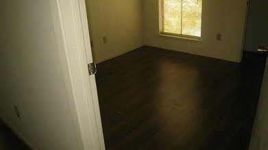 13480 S Thorntree Dr-Unit -904 in Houston, TX - Building Photo - Building Photo