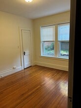 329 Beech St in Holyoke, MA - Foto de edificio - Building Photo