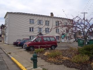 109 Steele St in Algoma, WI - Foto de edificio - Building Photo