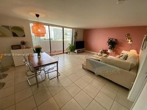 property at 555 NE 30th St