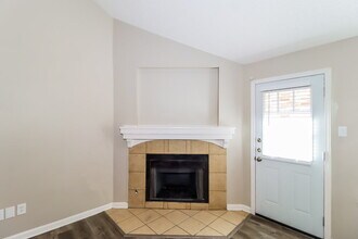 911 Saunders Dr in Round Rock, TX - Building Photo - Building Photo