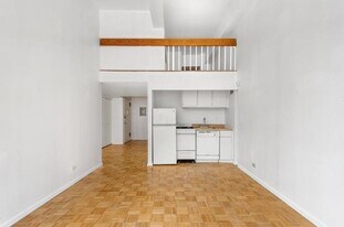 350 E 62nd St in New York, NY - Building Photo