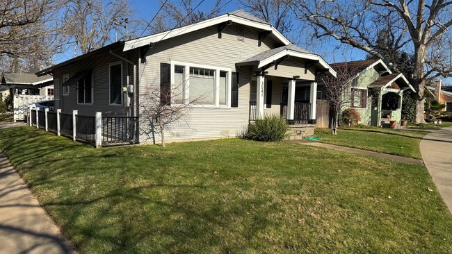 property at 3541 Folsom Blvd