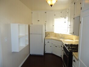 4872 Bancroft St in San Diego, CA - Building Photo - Building Photo