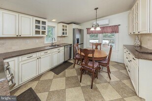 416 Raritan Ave in Atco, NJ - Building Photo