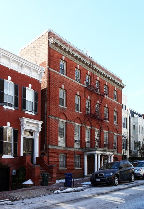 Kanawha in Washington, DC - Building Photo