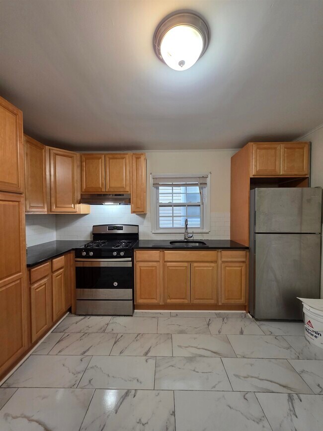 282 Neptune Ave in Jersey City, NJ - Building Photo - Building Photo