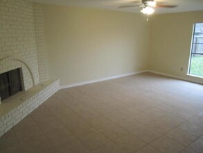 5114 Shadowridge Dr in Houston, TX - Building Photo - Building Photo
