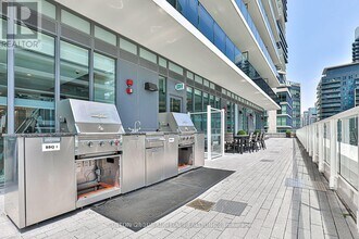 70 Annie Craig Dr in Toronto, ON - Building Photo - Building Photo