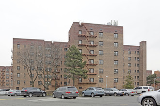 Linden Towers Coop in Flushing, NY - Building Photo - Building Photo