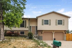 10970 Newland St in Westminster, CO - Building Photo