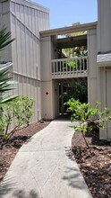 2224 Bahia Vista St in Sarasota, FL - Building Photo - Building Photo