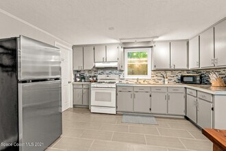 603 E New Haven Ave in Melbourne, FL - Building Photo - Building Photo