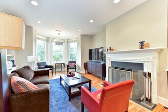 24 Logan Cir NW, Unit 5 in Washington, DC - Building Photo - Building Photo