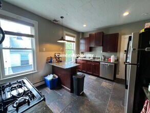 257 Washington St, Unit 257 in Cambridge, MA - Building Photo - Building Photo