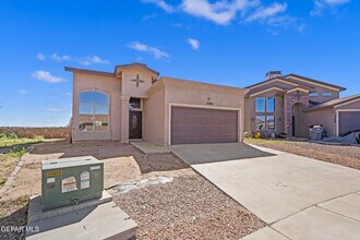 12000 Prairie Ridge St in El Paso, TX - Building Photo - Building Photo