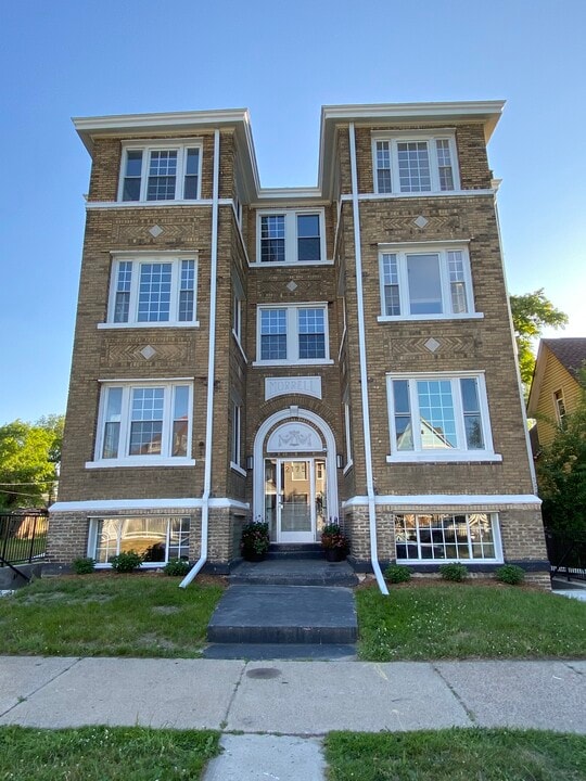 Morrell Apartments in Detroit, MI - Building Photo