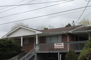 926 N Tolliver Rd, Unit 2 in Morehead, KY - Building Photo