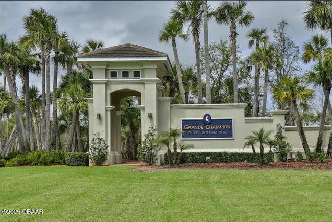 105 Formby Grande Ave in Daytona Beach, FL - Building Photo - Building Photo