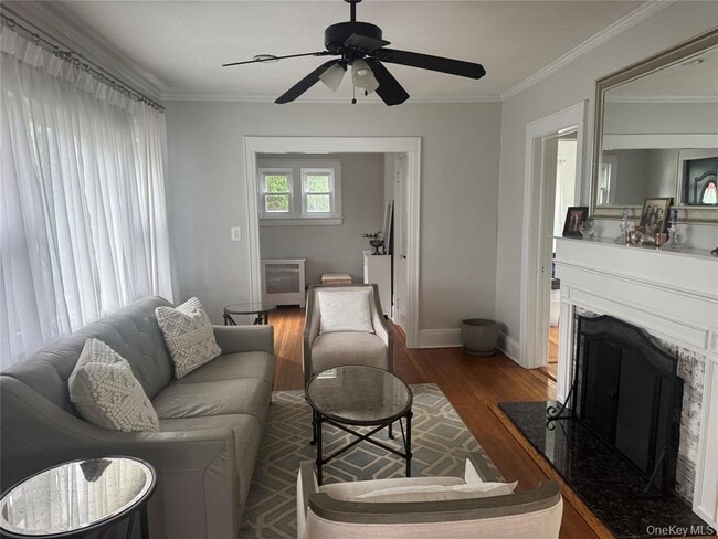 9 Castleton Ct in Oceanside, NY - Building Photo - Building Photo