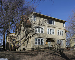 2414 S Pleasant Ave in Minneapolis, MN - Building Photo
