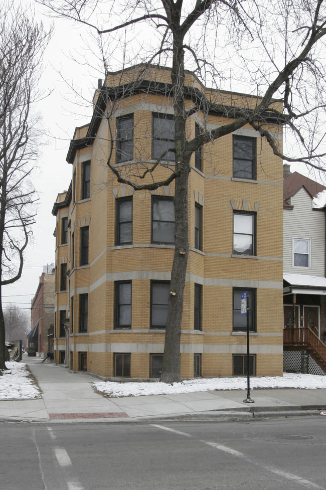 1951 W Byron St in Chicago, IL - Building Photo - Building Photo