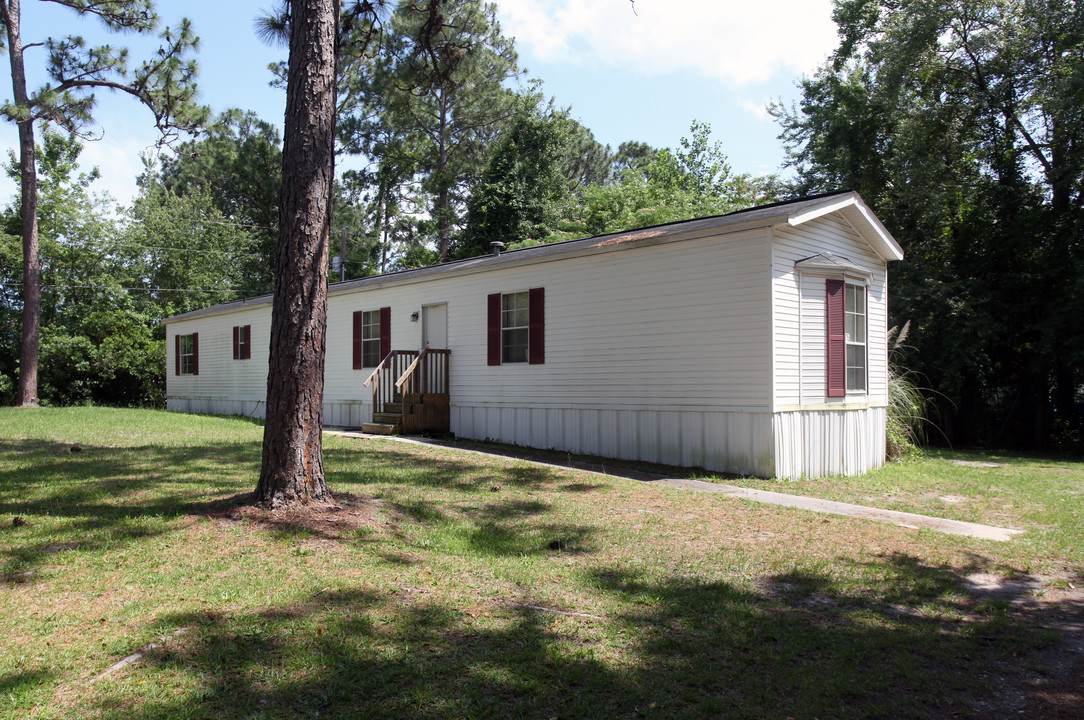 Highland Pines Mobile Home Park in Wilmington, NC - Building Photo